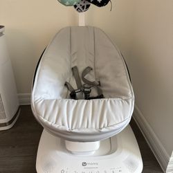 4moms mamaRoo 4 baby swing