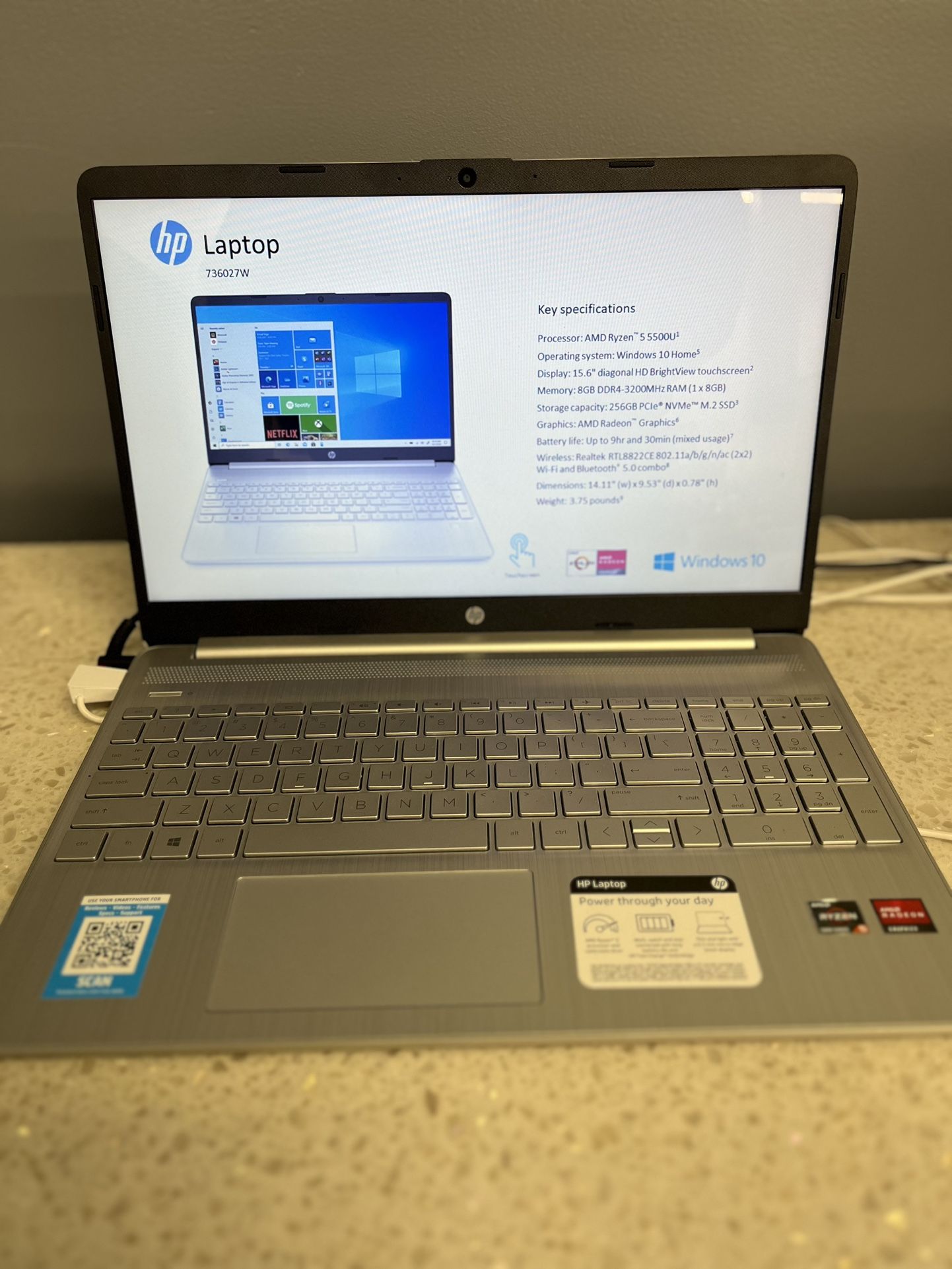 HP 17” Notebook 8GB/256 SSD/ RD