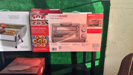 NEW BLACK+DECKER Crisp ’N Bake 4-Slice Toaster Oven