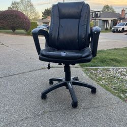 Free Adjustable Office Chair 