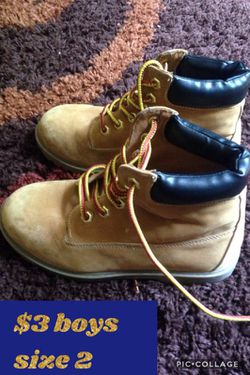 Boys boots