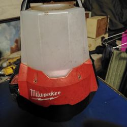 Milwaukee Lantern Style Light Tool Only
