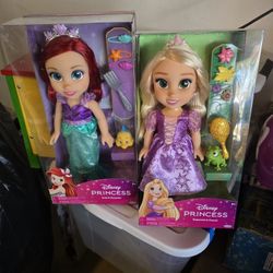 Disney DOLLS  Both 