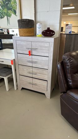🎁 5-Drawers Chest