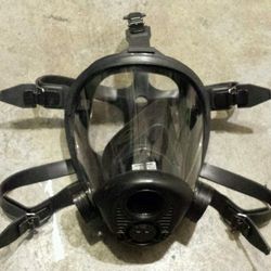 Survivair Gas Mask w/ Filter Military Grade