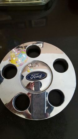 Ford 5 lug hub cap