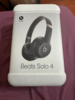 Beats Solo 4 Bluetooth Wireless On-Ear Headphones Dark Grey (brand new sealed)