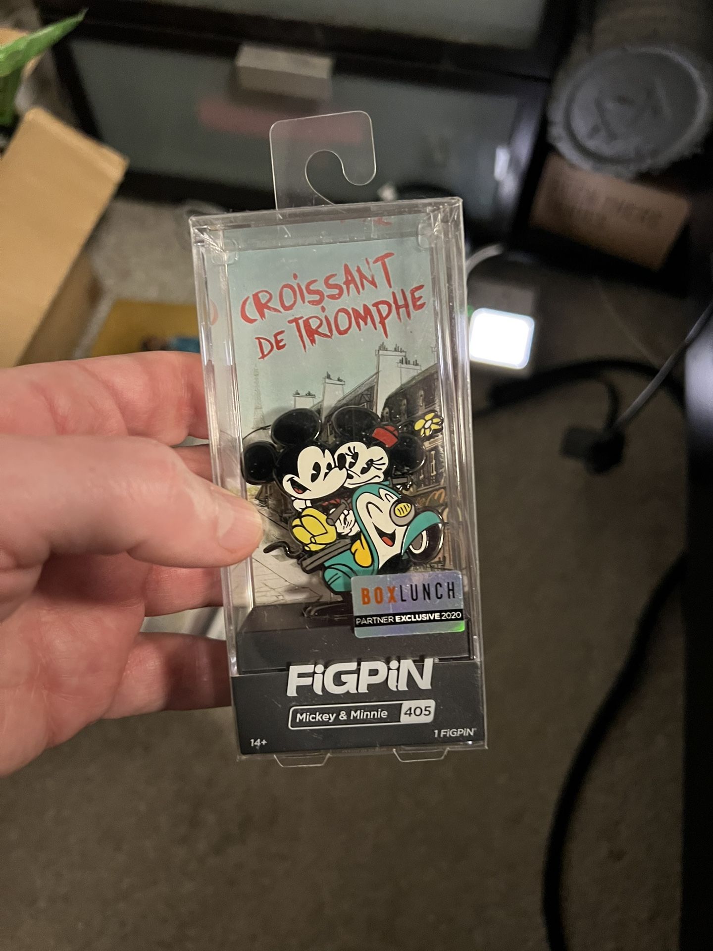 Mickey And Minnie figpin