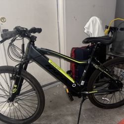 Hyper Mountain E-Bike