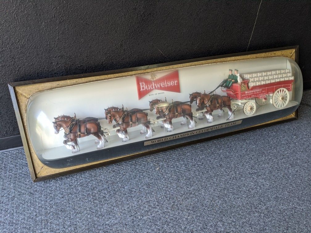 BUDWEISER 6-Foot World Champion Clydesdales horse Jumbo Beer Sign Rare From 1968