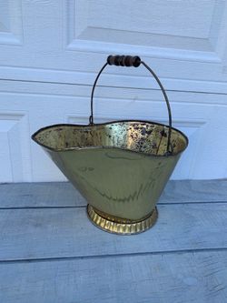 Vintage Brass Tone Coal Scuttle Helmet Hod Ash Bucket Wood Handle Fireplace