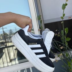 Women’s Adidas Gazelles Bold 5.5