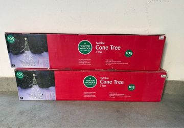 Christmas Decor Outdoor 2 Twinkle Lights Cone Trees 7ft Tall (New)