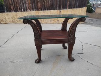 Raymour & Flanigan Carved Glass Top End Table