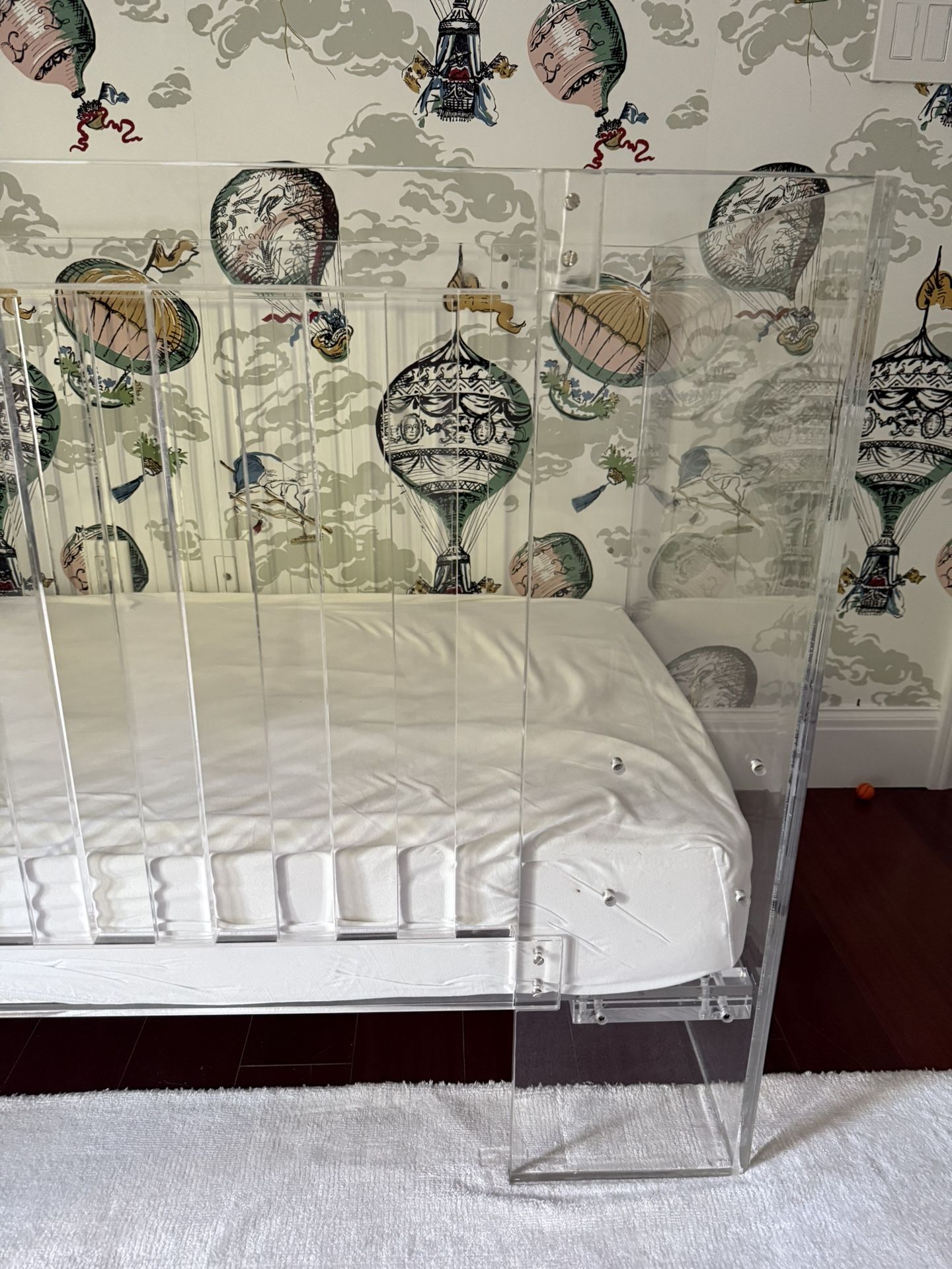 Nursery Works Vetro Crib