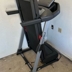 Lightly Used Proform Carbon T7 Treadmill 