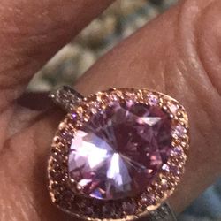 14k pink and white Gold beautiful Ring