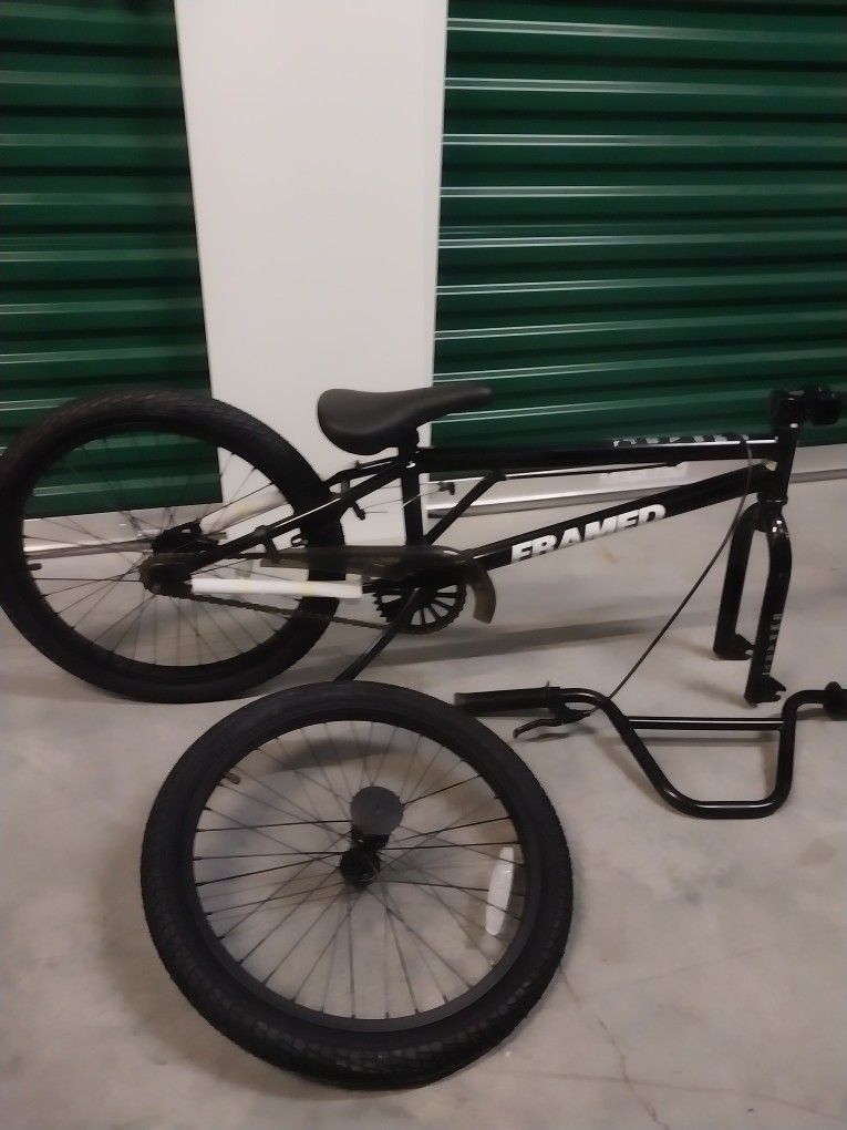 FRAMED Impact XL 20" BMX Bike 