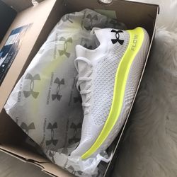 New Under Armour Size 10.5 Men 