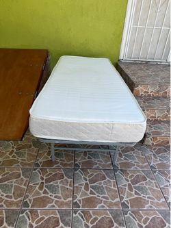 Cama individual Exelente Condicion