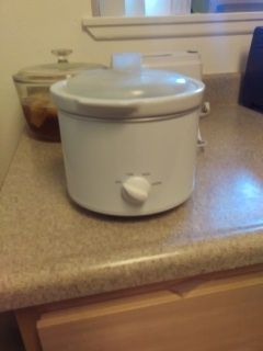 Small slow cooker