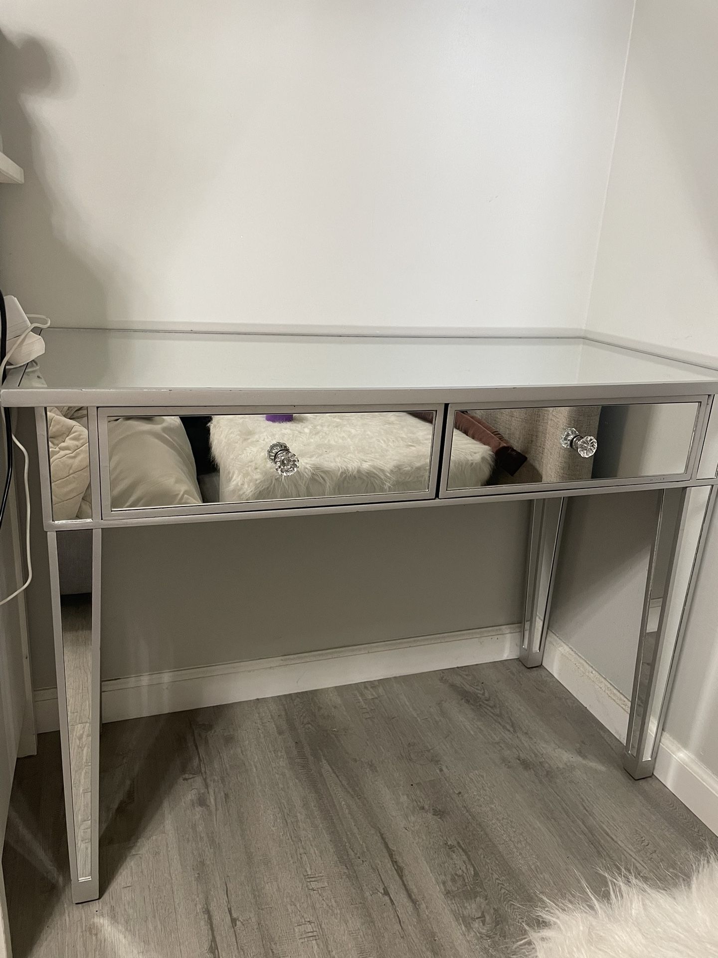 Mirrored Table 