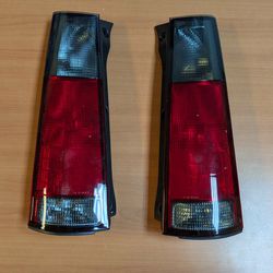 97-01 Honda CRV Smoke / Red Tail Lights