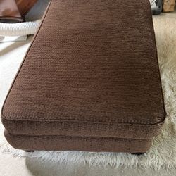 Big Foot Rest   Ottoman !!  51x30 Inches    18 Inches Height    Free