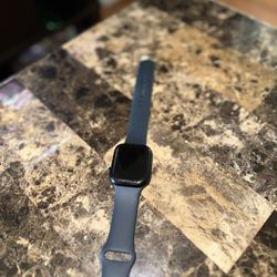 Apple iPhone Watch Series 8 w/ Built In GPS