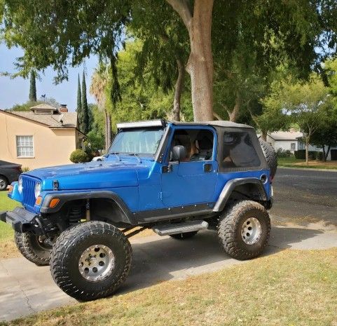 Jeep 1999 TJ Automatic SE  9" Lift