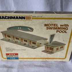 Vintage 1950’s Plasticville, USA Bachman Motel & Swimming Pool for train collector