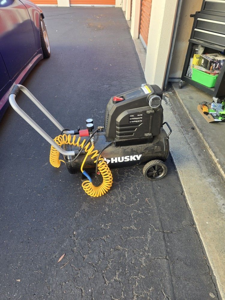 Husky 8 Gallon "Hot Dog" Air Compressor