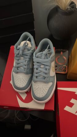 Youth size3 Nike dunks worn 3 times size 3