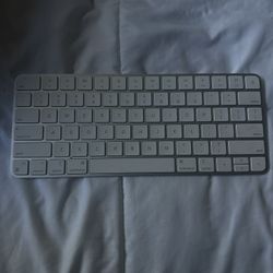 Apple Keyboard 