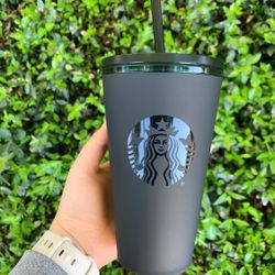 Beautiful Matte Black Grande Tumbler