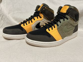 WMNS Air Jordan  1 Retro HI-    NIKE
