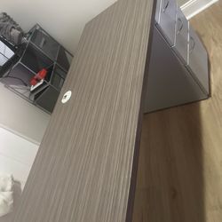 Nail Desk
