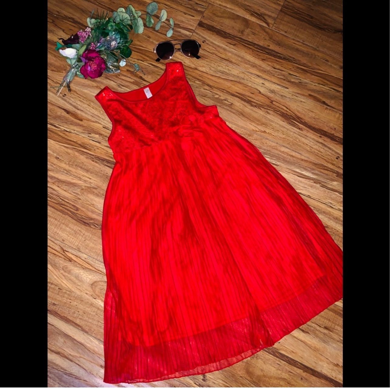 NWOT  Cherokee  Beautiful girls red sequin ruffle dress