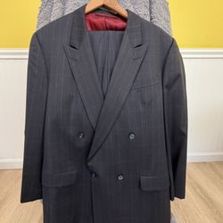 Hickey Freeman Double‑Breasted Suit – Classic Pinstripe – 44R / 38W