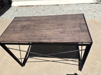 Computer/ Writing Desk (Foldable)