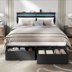 🔥 BRAND NEW QUEEN BED FRAME — STILL IN BOX 🔥