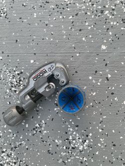Swagelock Tubbing Reamer And Ridgid Cutter