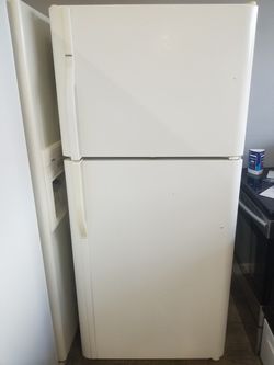 Kenmore top freezer refrigerator
