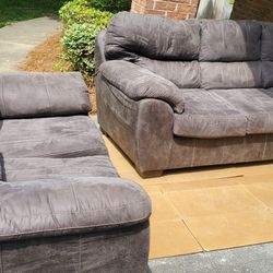 Sofa & Loveseat Set