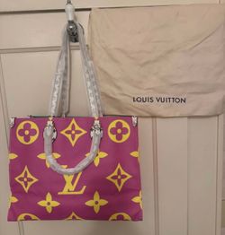 Monogram Giant Onthego Tote Bag
