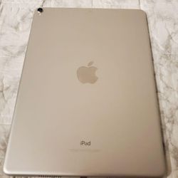  203 iPad Pro 10.5-inch 256GB Wi-Fi Silver