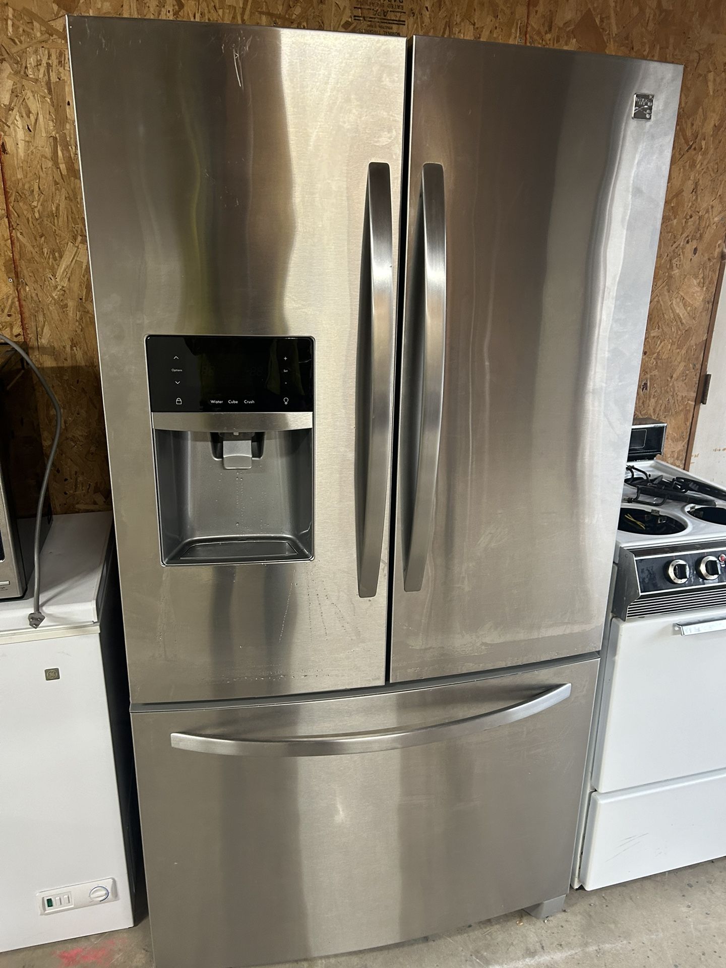 REFRIGERATOR