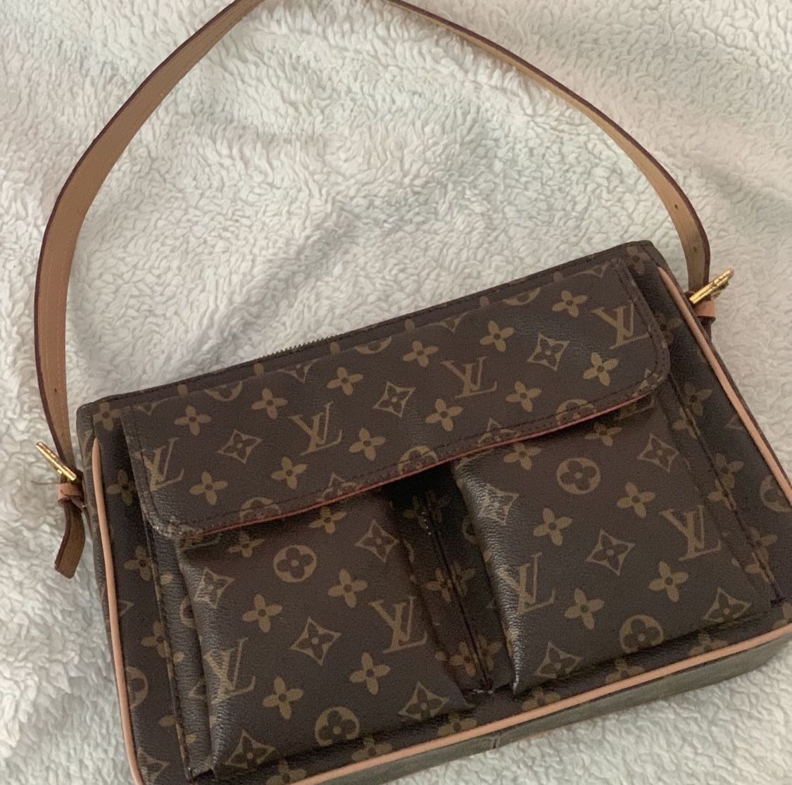 LV Bag (Originally $1800) for Sale in Long Beach, CA - OfferUp