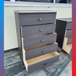 5 drawers dresser / Five drawers dresser