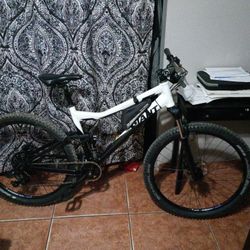 Giant Yukon 3 Full Suspension 26 Inch 